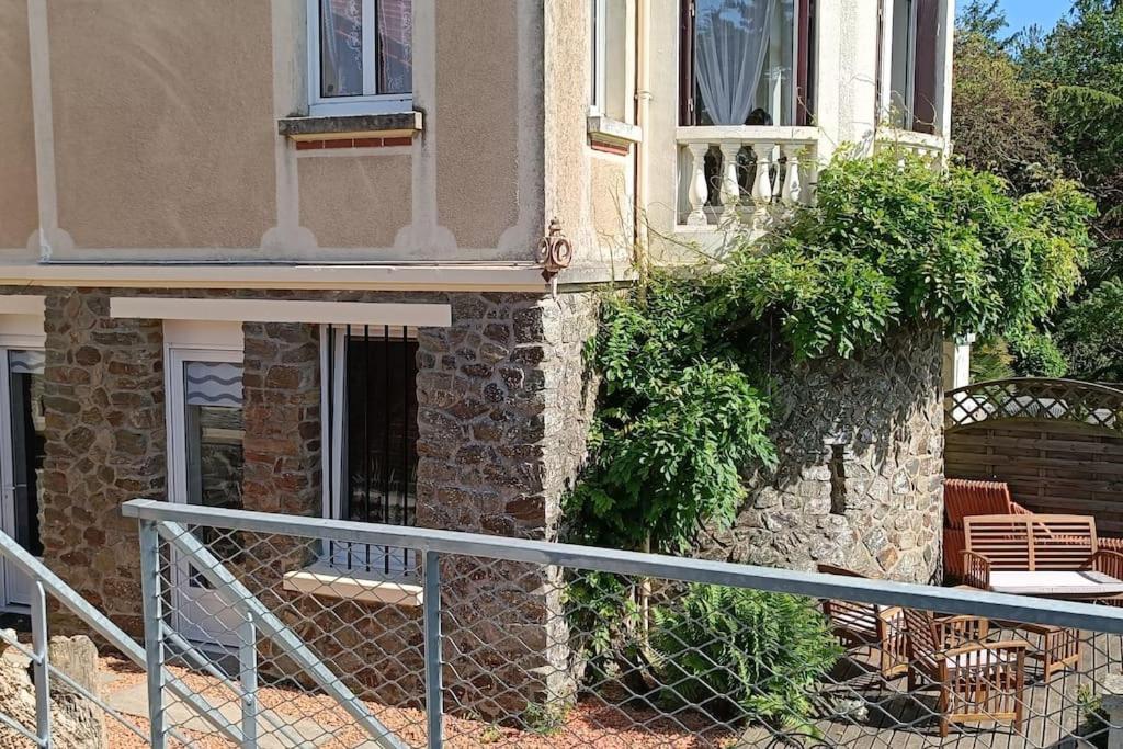 Gite De Charme Atypique Vue Panoramique Montrevault Екстериор снимка