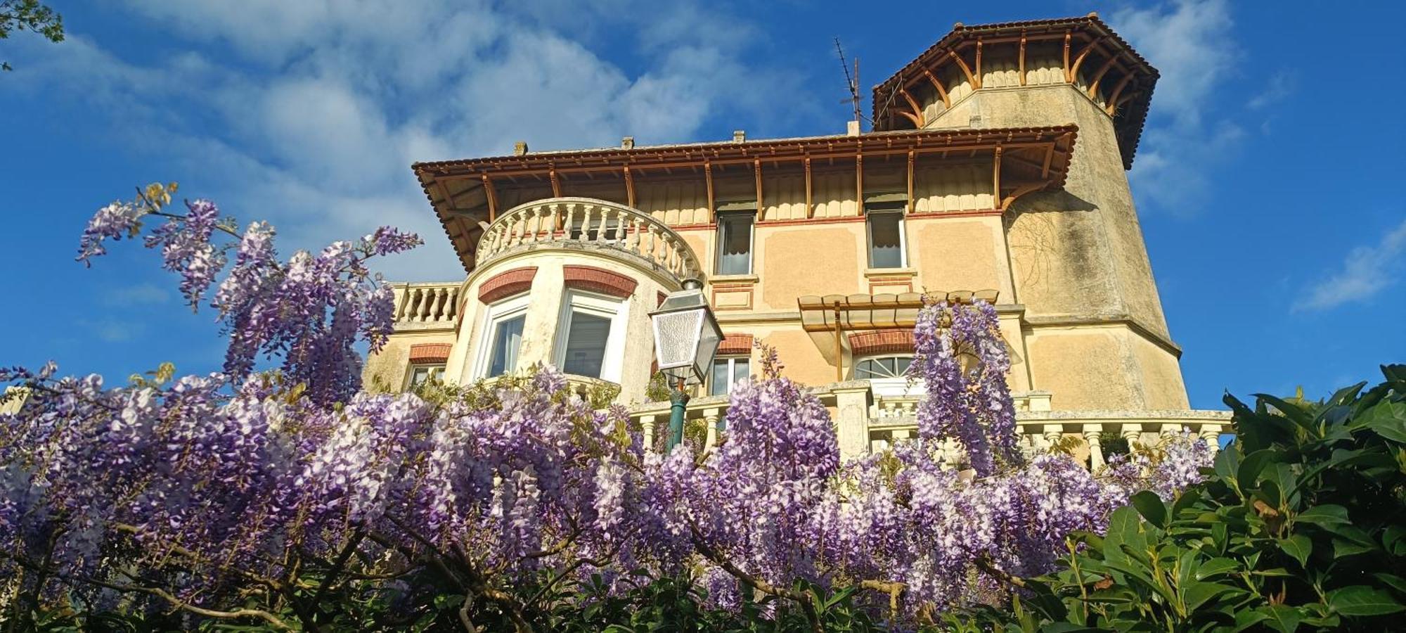 Gite De Charme Atypique Vue Panoramique Montrevault Екстериор снимка