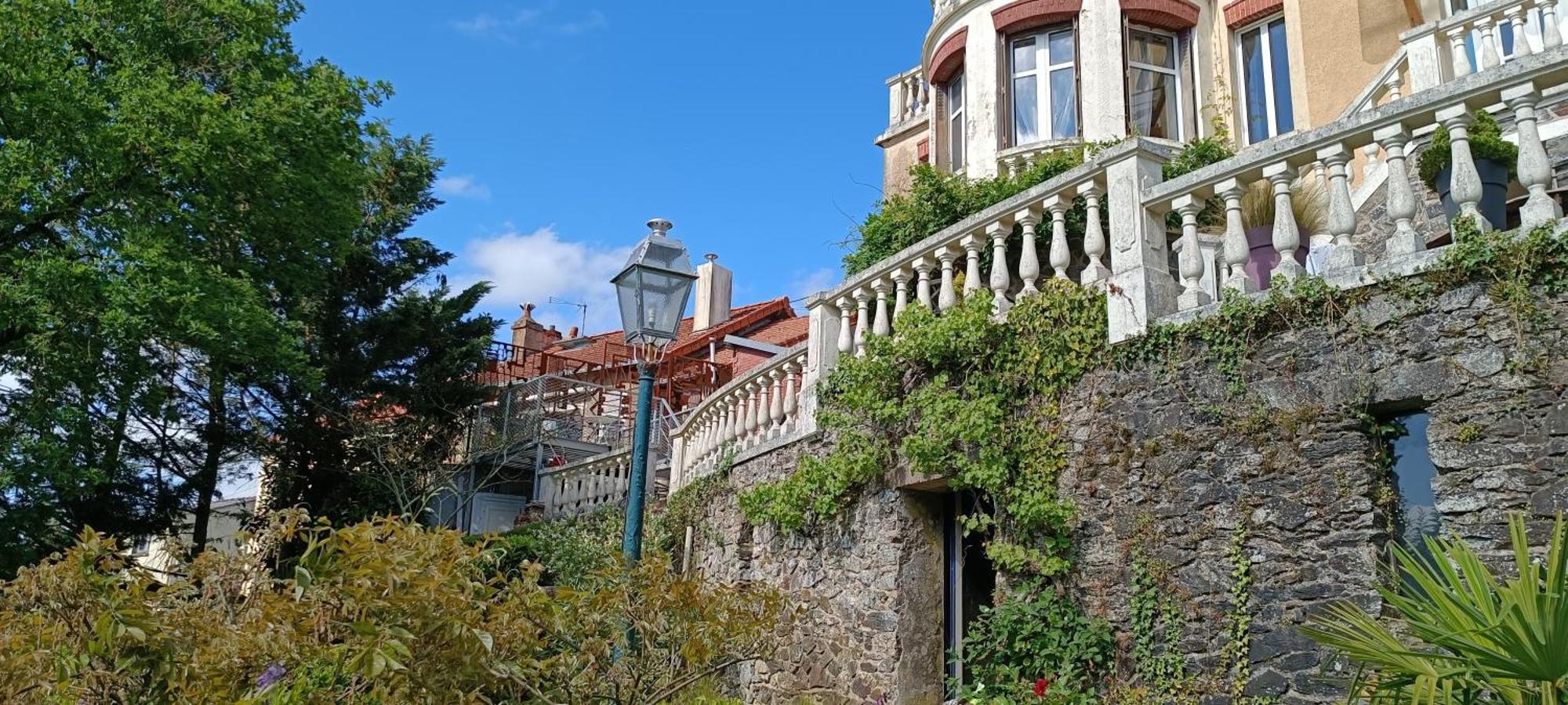 Gite De Charme Atypique Vue Panoramique Montrevault Екстериор снимка